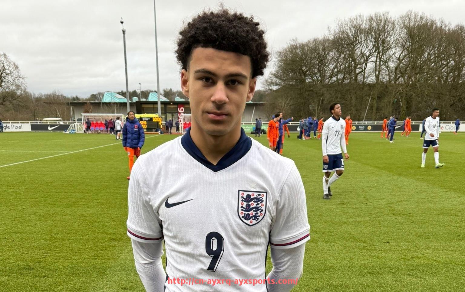 爱游戏体育-2020年火箭队全家福合照及球队阵容变化回顾